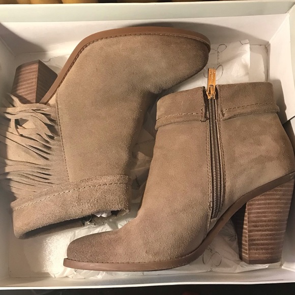 Jessica Simpson JP-Callaghan Booties, Color: Taupe, Cow Split SUEDE, Booties, 8M - Picture 10 of 11